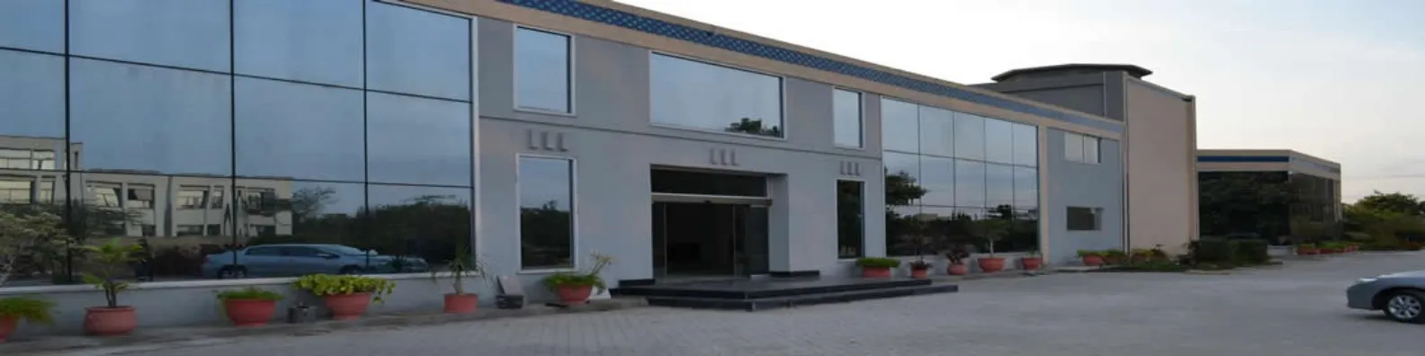 Sialkot Medical College (SMC-SLK) - Medical College in Sialkot, Pakistan Sialkot Medical College (SMC-SLK) - Medical College in Sialkot, Pakistan